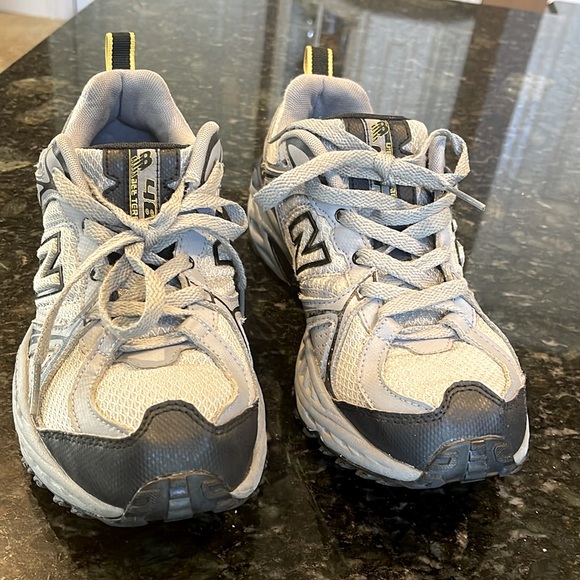 New Balance Other - 🔥CLEARANCE🔥MENS NEW BALANCE GRAY/BLACK,ALL TERAIN 481 RUNNING SHOES SZ 7.5 EUC